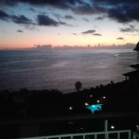 דירה Shearwaters - Sounds Of The Sea *