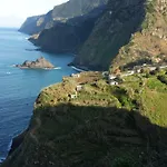 Shearwaters - Sounds Of The Sea * フンシャル